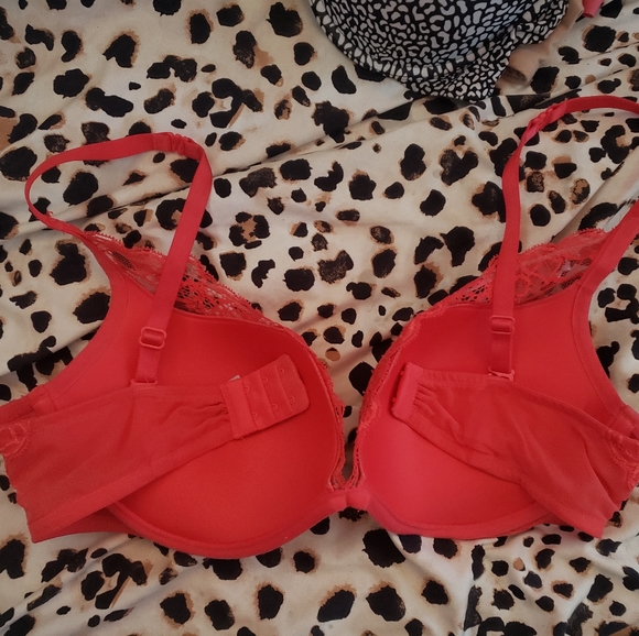 Victorias Secret Bra Bundle - Picture 2 of 13